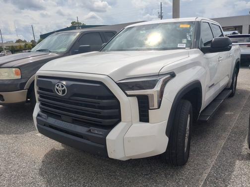 2022 Toyota Tundra SR5