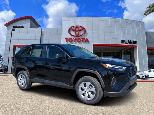 2025 Toyota RAV4 LE