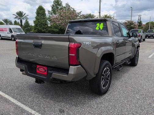 Bronze 2024 Toyota Tacoma TRD Sport