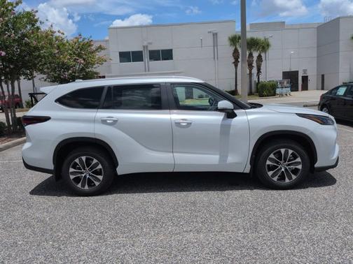 Wind Chill Prl 2026 Toyota Highlander Hybrid XLE