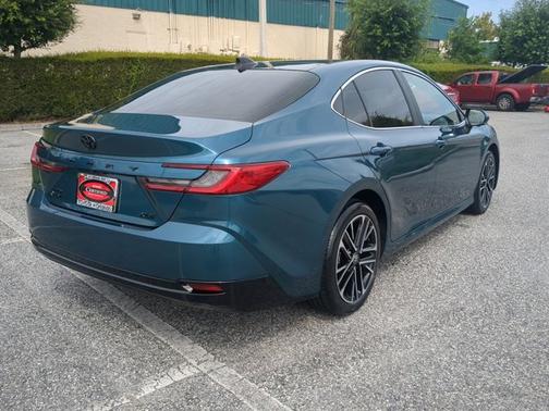 2025 Toyota Camry XLE