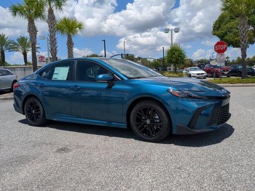 Ocean 2026 Toyota Camry SE