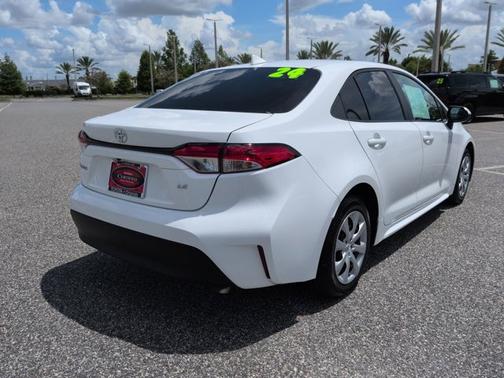 Ice 2024 Toyota Corolla LE