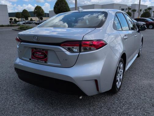 Classic Silver Metallic 2024 Toyota Corolla LE