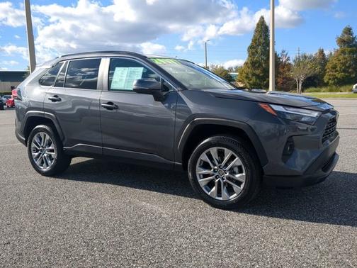 2023 Toyota RAV4 XLE Premium