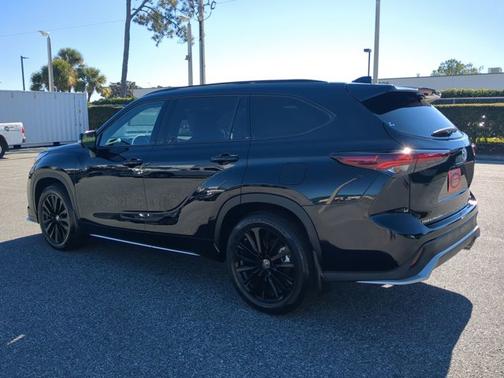 2024 Toyota Highlander XSE