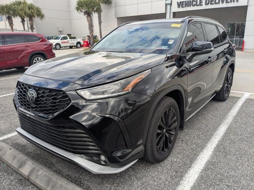 2024 Toyota Highlander XSE