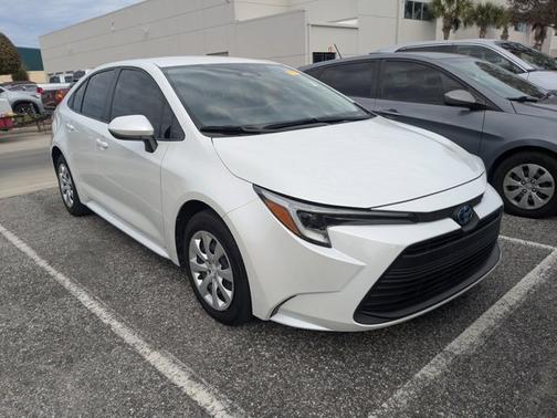 2024 Toyota Corolla Hybrid LE