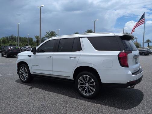 Summit White 2021 GMC Yukon Denali