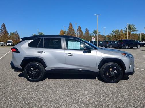 2020 Toyota RAV4 Hybrid XSE