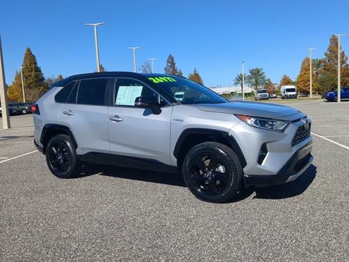 2020 Toyota RAV4 Hybrid XSE