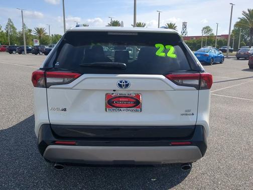 2022 Toyota RAV4 Hybrid SE