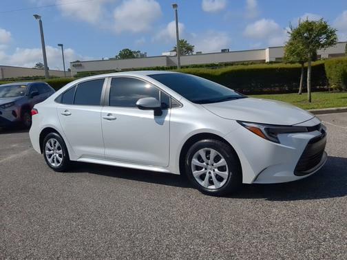 2024 Toyota Corolla Hybrid LE