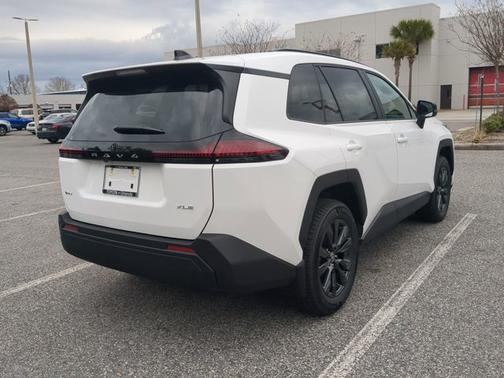 2026 Toyota RAV4 XLE