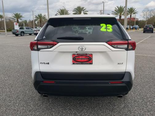 2023 Toyota RAV4 XLE