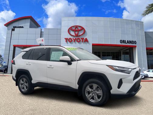 Ice 2024 Toyota RAV4 XLE