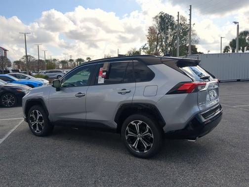 2025 Toyota RAV4 Plug-In Hybrid XSE