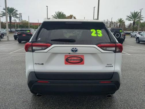 2023 Toyota RAV4 Hybrid XLE Premium