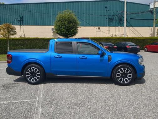 2022 Ford Maverick LARIAT
