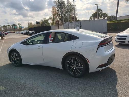 2026 Toyota Prius XLE