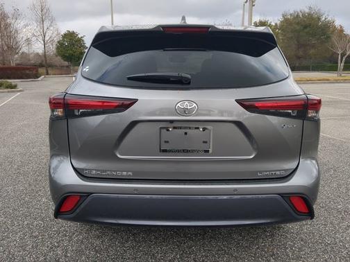 2026 Toyota Highlander Hybrid Limited