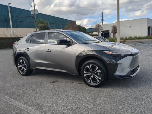 2024 Toyota bZ4X XLE