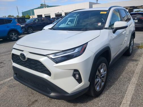 2022 Toyota RAV4 XLE Premium