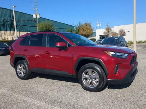 2022 Toyota RAV4 XLE