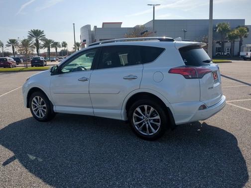 2017 Toyota RAV4 Platinum