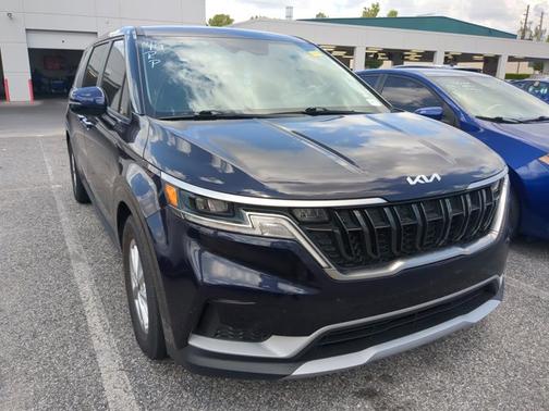 2023 Kia Carnival LX