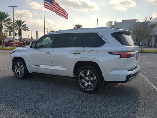 2024 Toyota Sequoia Capstone