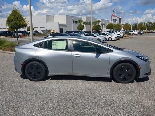 Cutting Edge 2026 Toyota Prius LE