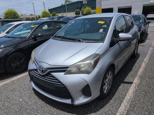 Classic Silver Metallic 2015 Toyota Yaris LE