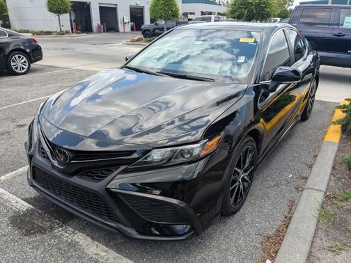 Midnight Black 2023 Toyota Camry SE