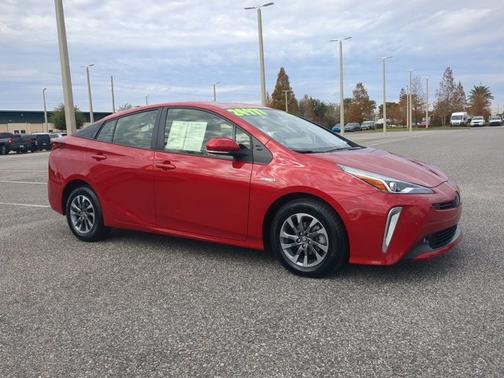 2022 Toyota Prius XLE