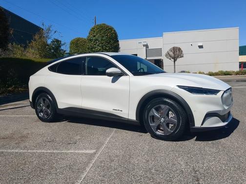 2021 Ford Mustang Mach-E Select
