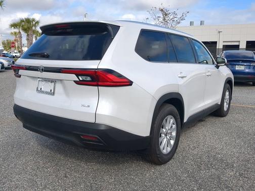 2026 Toyota Grand Highlander XLE