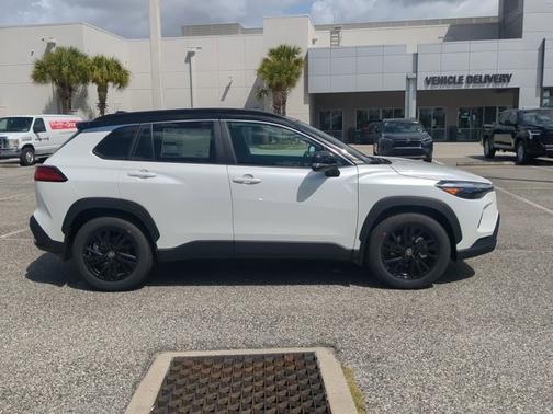 Wind Chill Prl/ 2026 Toyota Corolla Cross Hybrid XSE