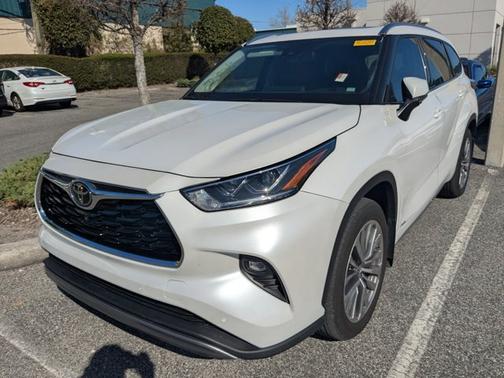 2025 Toyota Highlander 