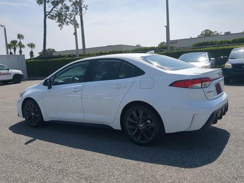 2025 Toyota Corolla SE