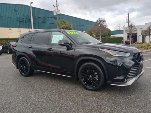 2024 Toyota Highlander XSE