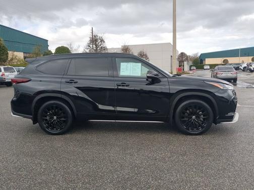 2024 Toyota Highlander XSE