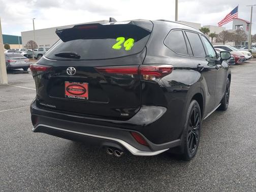 2024 Toyota Highlander XSE