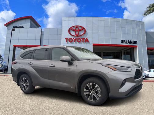 2026 Toyota Highlander Hybrid XLE