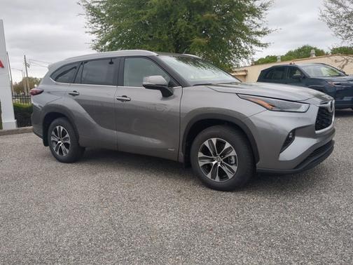2026 Toyota Highlander Hybrid XLE