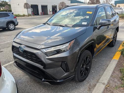 2023 Toyota RAV4 Hybrid SE