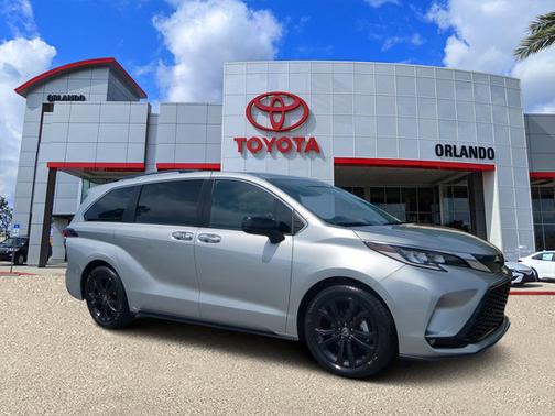 2022 Toyota Sienna XSE