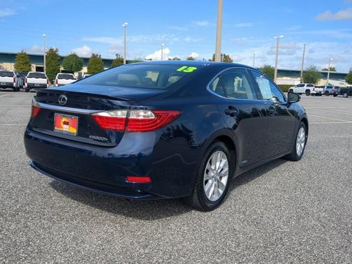2013 Lexus ES 300h Base