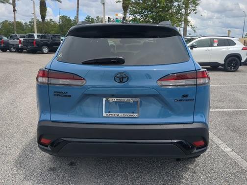 2026 Toyota Corolla Cross Hybrid SE