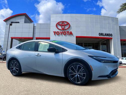 2024 Toyota Prius XLE